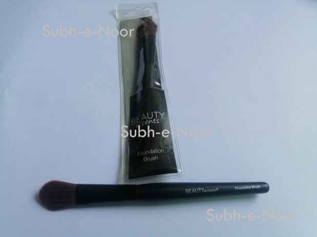 BEAUTY ACCENTS Foundation Brush - Single Pack