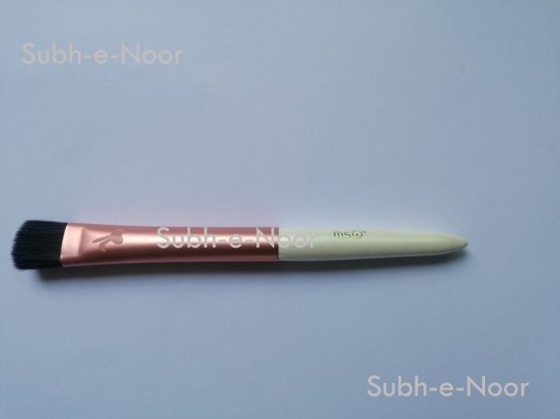 MSQ Flat Foundation Brush Pink and White Limited Edition