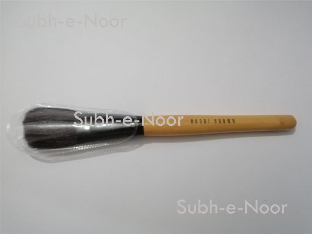 Bobby Brown Professional Blush Brush in Lahore